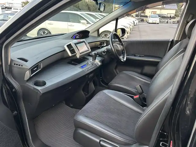 ホンダ フリード G プレミアムエディション 島根県 2015(平27)年 8.8万km プレミアムスパークルブラックパール 登録時走行距離88515km/Gathersナビ/Bluetooth/AM/FM/CD/DVD/Apple Car Play/フルセグTV/Gathersフリップダンモニター/バックカメラ/両側パワースライドドア/クルーズコントロール/横滑り防止装置/ビルトインETC/純正フロアマット/無限スポイラー/リア/ローダウン/オートライト/スマートキー(スペアキー×1)/エンジンスターター/ウィンカーミラー/ドアバイザー/禁煙車