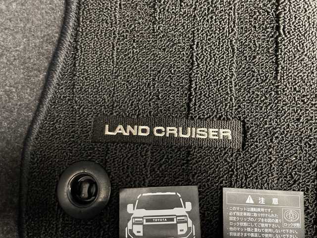 トヨタ ランドクルーザー ２５０ VX 群馬県 2025(令7)年 0.1千km プラチナホワイトパールマイカ 登録済未使用車/＝＝＝＝＝＝＝＝＝＝＝＝＝＝＝＝＝＝＝＝＝＝/電動ムーンルーフ　/純正１２．３型ナビ　/全周囲カメラ　/電子ミラー　/レザーシート　/シートヒーター／シートベンチレーション　/電動リアゲート　/衝突被害軽減ブレーキ　/レーンアシスト　/禁煙車