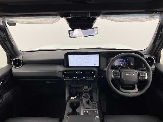 トヨタ ランドクルーザー ２５０ VX 群馬県 2025(令7)年 0.1千km プラチナホワイトパールマイカ 登録済未使用車/＝＝＝＝＝＝＝＝＝＝＝＝＝＝＝＝＝＝＝＝＝＝/電動ムーンルーフ　/純正１２．３型ナビ　/全周囲カメラ　/電子ミラー　/レザーシート　/シートヒーター／シートベンチレーション　/電動リアゲート　/衝突被害軽減ブレーキ　/レーンアシスト　/禁煙車