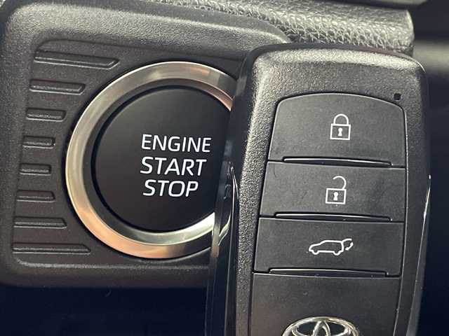 トヨタ ランドクルーザー ２５０ VX 群馬県 2025(令7)年 0.1千km プラチナホワイトパールマイカ 登録済未使用車/＝＝＝＝＝＝＝＝＝＝＝＝＝＝＝＝＝＝＝＝＝＝/電動ムーンルーフ　/純正１２．３型ナビ　/全周囲カメラ　/電子ミラー　/レザーシート　/シートヒーター／シートベンチレーション　/電動リアゲート　/衝突被害軽減ブレーキ　/レーンアシスト　/禁煙車