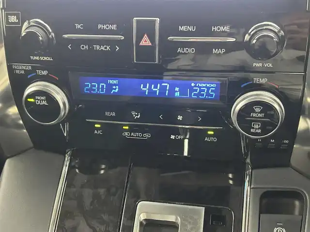 トヨタ アルファード S Cパッケージ 熊本県 2020(令2)年 4.3万km ブラック JBLプレミアムサウンド/モデリスタエアロフル/サンルーフ/純正ナビ（ＣＤ・ＤＶＤ・フルセグ・ＢＴ・ＡｐｐｌＣａｒＰｌａｙ・ＡｎｄｒｏｉｄＡｕｔｏ・ＵＳＢ）/全周囲カメラ　/ビルトインETC2.0/社外前後ドライブレコーダー　/純正後席フリップダウンモニター/レーダークルーズコントロール/プリクラッシュセーフティ/レーンキープアシスト/駐車時支援パーキングサポートシステム/リアクロストラフィックアラート/ロードサインアシスト/ブラインドスポットモニター/両側パワースライドドア　/前後クリアランスソナー/前席シートヒーター/前席エアーシート/助手席・2列目オットマン/横滑り防止/前後クリアランスソナー/デジタルインナーミラー/パワーバックドア/純正フロアマット/純正１８インチAW/オートライト/オートマチックハイビーム/LEDヘッドライト/フォグライト/スマートキー/プッシュスタート/スペアキー1本/保証書/取扱説明書