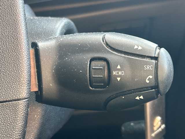 シトロエン ＤＳ３ シック レザーエディション 高知県 2014(平26)年 4.8万km 赤 AUX/AM/FM/クルコン/ETC/革シート