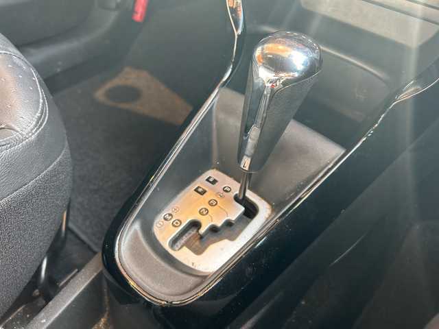 シトロエン ＤＳ３ シック レザーエディション 高知県 2014(平26)年 4.8万km 赤 AUX/AM/FM/クルコン/ETC/革シート