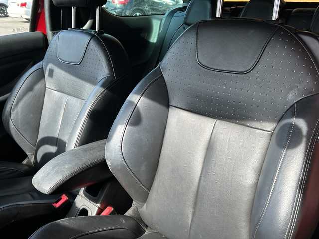 シトロエン ＤＳ３ シック レザーエディション 高知県 2014(平26)年 4.8万km 赤 AUX/AM/FM/クルコン/ETC/革シート