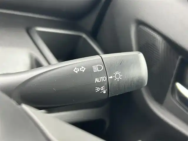 スズキ ソリオ HV MX 千葉県 2021(令3)年 0.9万km ピュアホワイトP 禁煙車/社外ナビ/・CN-RZ865/・CD/DVD/BT/フルセグ/左側パワースライドドア/デュアルカメラブレーキサポート/コーナーセンサー/前席シートヒーター/レーダークルーズコントロール/車線逸脱警報/ETC/純正15インチアルミホイール/スマートキー/スペアキー/横滑り防止装置/サイド＆カーテンエアバッグ