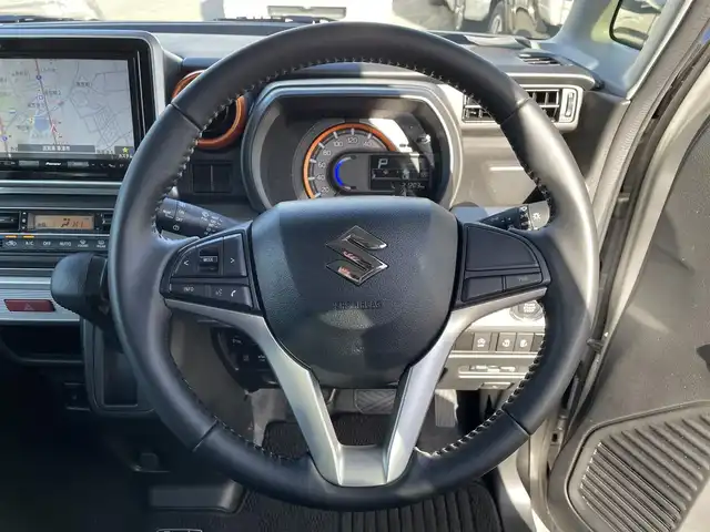 スズキ スペーシア ギア 滋賀県 2020(令2)年 2.2万km スチールシルバーM 社外9インチナビ/(CD/DVD/USB/フルセグ)/バックカメラ/両側パワースライドドア/ルーフレール/ETC/コーナーセンサー/シートヒーター/LEDヘッドライト/オートライト/オートハイビーム/スペアキー