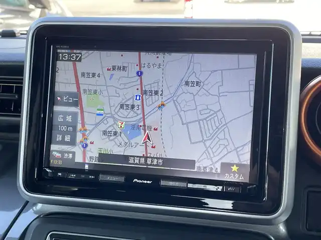 スズキ スペーシア ギア 滋賀県 2020(令2)年 2.2万km スチールシルバーM 社外9インチナビ/(CD/DVD/USB/フルセグ)/バックカメラ/両側パワースライドドア/ルーフレール/ETC/コーナーセンサー/シートヒーター/LEDヘッドライト/オートライト/オートハイビーム/スペアキー