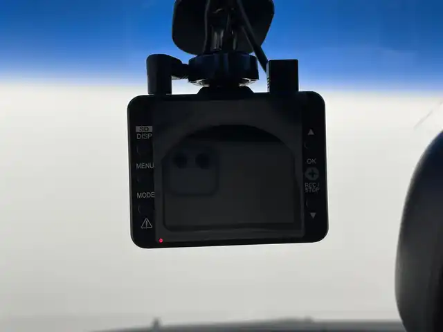 ホンダ フリード ハイブリット ジャストセレクション 大分県 2013(平25)年 8万km プレミアムブルーオパールメタリック 社外メモリーナビ/（フルセグ/CD/DVD/Bluetooth）/バックカメラ/両側パワースライドドア/HIDヘッドライト/クルーズコントロール/前後ドライブレコーダー/ステアリングスイッチ/オートエアコン/ビルトインETC/電動格納ミラー/保証書・取扱説明書/スマートキー