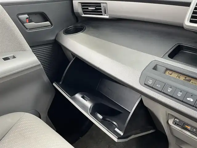 ホンダ フリード ハイブリット ジャストセレクション 大分県 2013(平25)年 8万km プレミアムブルーオパールメタリック 社外メモリーナビ/（フルセグ/CD/DVD/Bluetooth）/バックカメラ/両側パワースライドドア/HIDヘッドライト/クルーズコントロール/前後ドライブレコーダー/ステアリングスイッチ/オートエアコン/ビルトインETC/電動格納ミラー/保証書・取扱説明書/スマートキー