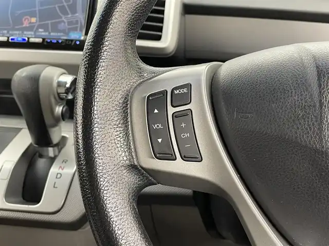 ホンダ フリード ハイブリット ジャストセレクション 大分県 2013(平25)年 8万km プレミアムブルーオパールメタリック 社外メモリーナビ/（フルセグ/CD/DVD/Bluetooth）/バックカメラ/両側パワースライドドア/HIDヘッドライト/クルーズコントロール/前後ドライブレコーダー/ステアリングスイッチ/オートエアコン/ビルトインETC/電動格納ミラー/保証書・取扱説明書/スマートキー