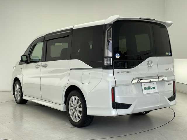 ホンダ ステップワゴン スパーダ ハイブリッド B ホンダセンシング 千葉県 2018(平30)年 6.4万km プラチナホワイトパール 純正Gathersナビ/・FM/AM CD SD USB BT フルセグTV/ホンダセンシング/アダプティブクルーズコントロール/衝突軽減ブレーキ/車線維持機能/両側パワースライドドア/LEDヘッドライト/独立温度調整オートエアコン/バックカメラ/オートマチックハイビーム/プッシュスタート/スマートキー/ETC/EV走行モード/ダッシュボード収納/電動格納ミラー/ドアバイザー/ドライブレコーダー/わくわくゲート/禁煙車