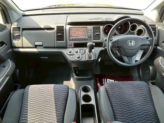 ホンダ クロスロード 18L HDDナビエディション 宮崎県 2009(平21)年 7.9万km 茶 AIS検査済み/【2501048980】社外パーツ取付有/全塗装（グラファイトメタリック）/純正HDDナビ/バックカメラ/HIDヘッドライト/キーレスキー/純正フロアマット/クリアサイドマーカー（社外）/WEDS　マッドヴァンスX タイプS（社外）/モンスタ　テレーングリッパー（社外）/リフトアップキット（社外）/アルミ製ルーフラック（社外）/イノー　ベースキャリア（社外）