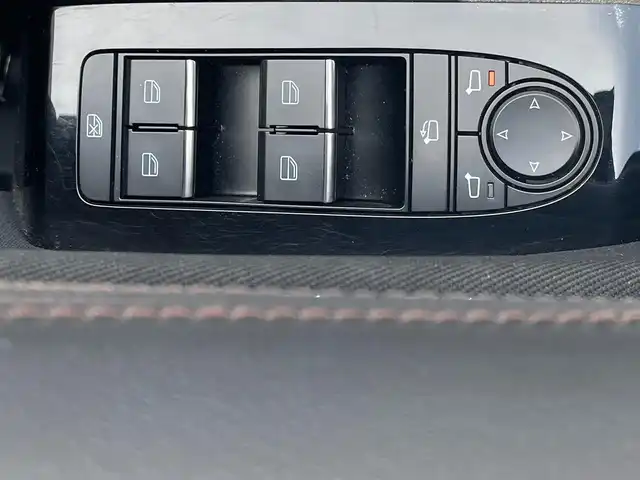 マツダ マツダ３ファストバック 15S ツーリング 大阪府 2019(令1)年 1.6万km ディープクリスタルブルーマイカ ワンオーナー/8.8インチ純正SDナビ/（フルセグ/BT/CD/DVD）/全方位カメラ/プリクラッシュセーフティー/BSM/横滑り防止システム/ヘッドアップディスプレイ/レーダーモニター/クルーズコントロール/（追従有）/前後コーナーセンサー/社外ホイール/（VALENTINA）/ETC/保証書/取扱説明書/スペアキー　有