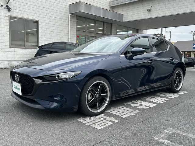 マツダ マツダ３ファストバック 15S ツーリング 奈良県 2019(令1)年 1.6万km ディープクリスタルブルーマイカ ワンオーナー/純正SDナビ8.8インチ/（フルセグ/BT/CD/DVD）/全方位カメラ/プリクラッシュセーフティー/BSM/横滑り防止システム/ヘッドアップディスプレイ/レーダーモニター/クルーズコントロール/（追従有）/前後コーナーセンサー/社外ホイール/（VALENTINA）/ETC/保証書/取扱説明書/スペアキー　有