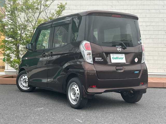 日産 デイズ ルークス X 茨城県 2014(平26)年 8.4万km 茶 純正ナビ　/純正アルミホイール　/全方位カメラ　/電格ミラー/片側パワースライドドア　/スマートキー　/スペアキー　/取扱説明書　/パワーステアリング　/パワーウィンドウ　/純正フロアマット　/ＡＢＳ　/フルセグテレビ
