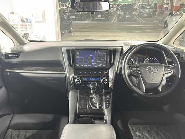 トヨタ アルファードハイブリット S 福岡県 2018(平30)年 6.9万km ブラック 両側パワースライドドア/レーダークルーズコントロール/前後コーナーセンサー/衝突軽減ブレーキ/レーンキープアシスト/横滑り防止装置/モデリスタエアロ/電動パーキングホールドブレーキ/オートマチックハイビーム/オートライト/ビルドインETC/LEDヘッドライト/プッシュスタートボタン/スマートキー・スペアキー/純正アルミホイル/純正フロアマット