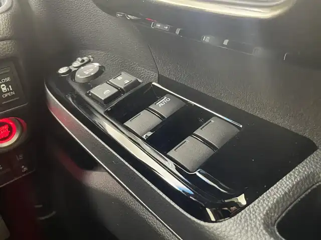 ホンダ Ｎ ＢＯＸ カスタム G L ターボ ホンダセンシング 茨城県 2020(令2)年 3.7万km クリスタルブラックパール 社外ナビ［AVN-R10］/フルセグ再生可/両側電動スライドドア/バックカメラ/コーナーセンサー（後のみ）/ハーフレザーシート/シートヒーター/純正アルミホイール/純正フロアマット/ビルトインETC