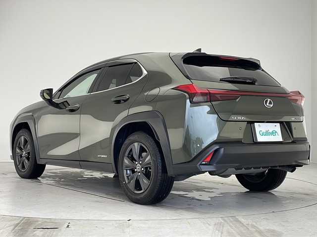 レクサス ＵＸ 250h バージョンC 愛知県 2020(令2)年 4.9万km テレーンカーキマイカM 衝突軽減システム/純正１０．４型SDナビ/全方位カメラ/本革シート/レーダークルーズコントロール/シートヒーター/ステアリングヒーター/フルセグ/CD/DVD/Bluetooth/バックカメラ/パワーシート/コーナーセンサー/純正アルミホイール/ETC2.0/ブラインドスポットモニター/LEDヘッドライト/置くだけ充電器/ドライブレコーダー/ステアリングスイッチ/スマートキー/プッシュスタート