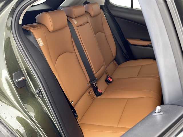 レクサス ＵＸ 250h バージョンC 愛知県 2020(令2)年 4.9万km テレーンカーキマイカM 衝突軽減システム/純正１０．４型SDナビ/全方位カメラ/本革シート/レーダークルーズコントロール/シートヒーター/ステアリングヒーター/フルセグ/CD/DVD/Bluetooth/バックカメラ/パワーシート/コーナーセンサー/純正アルミホイール/ETC2.0/ブラインドスポットモニター/LEDヘッドライト/置くだけ充電器/ドライブレコーダー/ステアリングスイッチ/スマートキー/プッシュスタート
