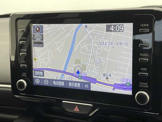 トヨタ ヤリス ハイブリッド 千葉県 2022(令4)年 2.8万km ホワイトパールクリスタルシャイン 衝突軽減ブレーキ/レーンキープアシスト/レーダークルーズコントロール/オートマチックハイビーム/全方位カメラ/純正メモリナビ/（フルセグ/Bluetooth/USB/FM/AM）/ビルトインETC/ドライブレコーダー（前のみ）/アイドリングストップ/シートヒーター（運転席＋助手席）/LEDヘッドライト/電動格納ミラー/ブラインドスポットモニター/社外フロアマット/W＋サイド＋カーテンエアバッグ