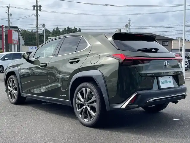 レクサス ＵＸ 250h Fスポーツ 鹿児島県 2019(令1)年 3万km テレーンカーキマイカM 純正ナビ/（フルセグTV/Bluetooth/CD/DVD）/全方位カメラ/レーダークルーズコントロール/LEDヘッドライト/シートヒーター/エアシート/純正18インチアルミホイール/オートエアコン/スマートキー/ETC2.0