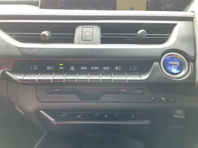 レクサス ＵＸ 250h Fスポーツ 鹿児島県 2019(令1)年 3万km テレーンカーキマイカM 純正ナビ/（フルセグTV/Bluetooth/CD/DVD）/全方位カメラ/レーダークルーズコントロール/LEDヘッドライト/シートヒーター/エアシート/純正18インチアルミホイール/オートエアコン/スマートキー/ETC2.0