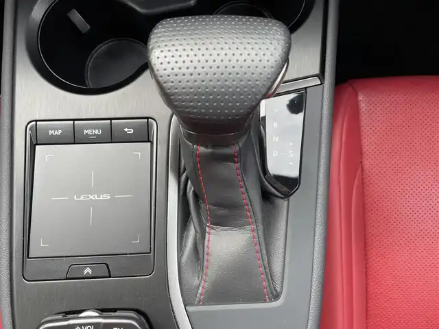 レクサス ＵＸ 250h Fスポーツ 鹿児島県 2019(令1)年 3万km テレーンカーキマイカM 純正ナビ/（フルセグTV/Bluetooth/CD/DVD）/全方位カメラ/レーダークルーズコントロール/LEDヘッドライト/シートヒーター/エアシート/純正18インチアルミホイール/オートエアコン/スマートキー/ETC2.0
