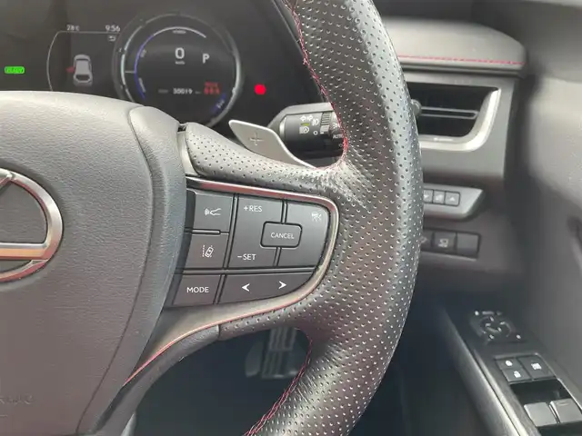 レクサス ＵＸ 250h Fスポーツ 鹿児島県 2019(令1)年 3万km テレーンカーキマイカM 純正ナビ/（フルセグTV/Bluetooth/CD/DVD）/全方位カメラ/レーダークルーズコントロール/LEDヘッドライト/シートヒーター/エアシート/純正18インチアルミホイール/オートエアコン/スマートキー/ETC2.0