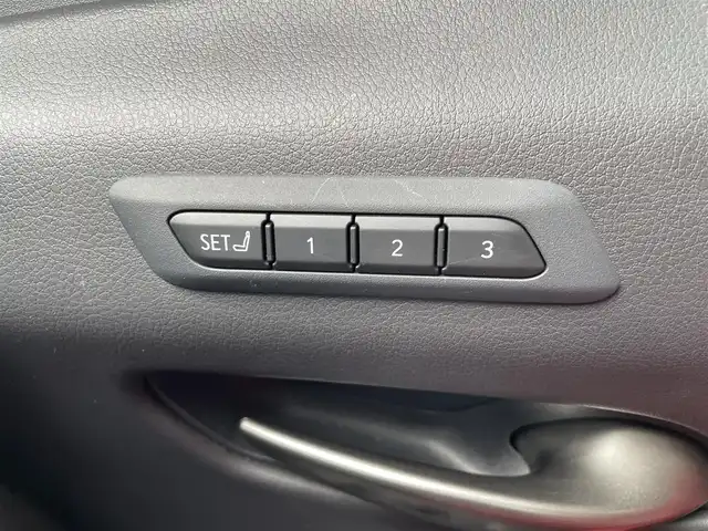 レクサス ＵＸ 250h Fスポーツ 鹿児島県 2019(令1)年 3万km テレーンカーキマイカM 純正ナビ/（フルセグTV/Bluetooth/CD/DVD）/全方位カメラ/レーダークルーズコントロール/LEDヘッドライト/シートヒーター/エアシート/純正18インチアルミホイール/オートエアコン/スマートキー/ETC2.0
