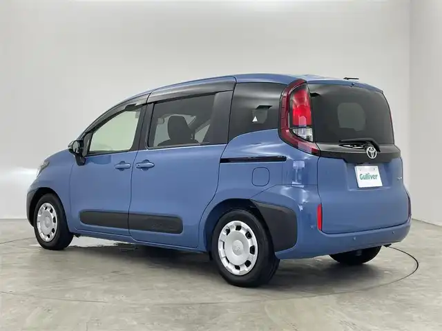 トヨタ シエンタ ハイブリッド G 埼玉県 2025(令7)年 0.1千km グレイッシュブルー 登録済未使用車/純正10.5インチディスプレイオーディオ/ フルセグTV Bluetooth Miracast/パノラミックビューモニター/プリクラッシュセーフティ/レーンディパーチャーアラート/レーダークルーズコントロール/ブラインドスポットモニター/クリアランスソナー /両側パワースライドドア/LEDオートライト/ビルトインETC2.0