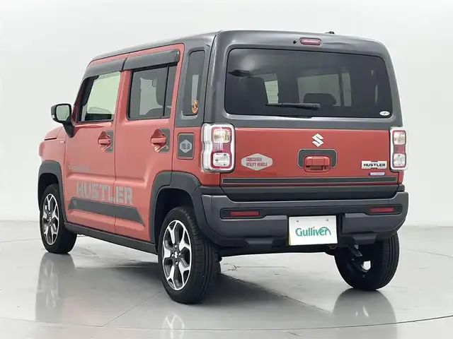 スズキ ハスラー HYBRID X 熊本県 2023(令5)年 2万km バーミリオンオレンジ/ガンメタリック2トーン 禁煙車　/純正OPタフスタイルデカールセット/純正OPインパネガーニッシュセット/純正OPドアトリムガーニッシュ/社外ナビ（ＣＤ・ＤＶＤ・フルセグ・ＢＴ・ＳＤ・ＵＳＢ）/バックカメラ　/純正前後ドライブレコーダー　/ビルトインＥＴＣ　/後ろのみクリアランスソナー　/前席シートヒーター　/スズキセーフティサポート/・デュアルセンサーブレーキサポート/・誤発進制御機能/・後退時ブレーキサポート/・後側誤発進抑制/・車線逸脱抑制機能/・車線逸脱警報機能/・ふらつき警報機能/・先行車発進お知らせ機能/・標識認識システム/・レーダークルーズコントロール　/横滑り防止/アイドリングストップ/純正フロアマット/純正１５インチAW/オートライト/LEDヘッドライト/フォグランプ/スマートキー/プッシュスタート/取扱説明書