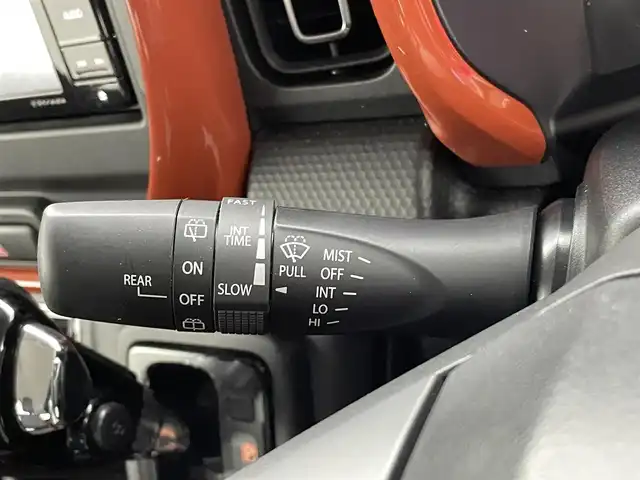 スズキ ハスラー HYBRID X 熊本県 2023(令5)年 2万km バーミリオンオレンジ/ガンメタリック2トーン 禁煙車　/純正OPタフスタイルデカールセット/純正OPインパネガーニッシュセット/純正OPドアトリムガーニッシュ/社外ナビ（ＣＤ・ＤＶＤ・フルセグ・ＢＴ・ＳＤ・ＵＳＢ）/バックカメラ　/純正前後ドライブレコーダー　/ビルトインＥＴＣ　/後ろのみクリアランスソナー　/前席シートヒーター　/スズキセーフティサポート/・デュアルセンサーブレーキサポート/・誤発進制御機能/・後退時ブレーキサポート/・後側誤発進抑制/・車線逸脱抑制機能/・車線逸脱警報機能/・ふらつき警報機能/・先行車発進お知らせ機能/・標識認識システム/・レーダークルーズコントロール　/横滑り防止/アイドリングストップ/純正フロアマット/純正１５インチAW/オートライト/LEDヘッドライト/フォグランプ/スマートキー/プッシュスタート/取扱説明書