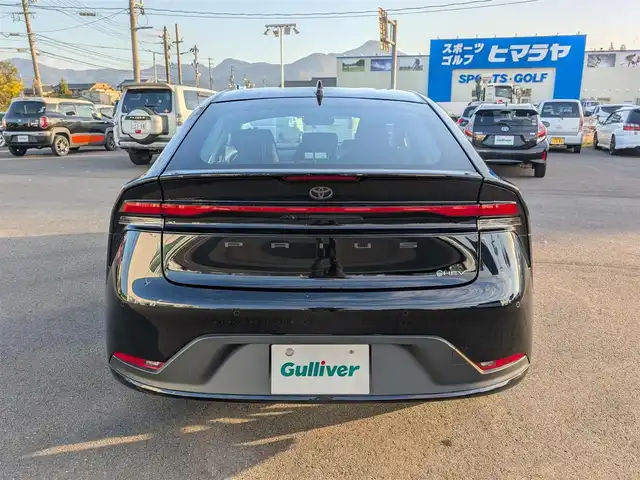 トヨタ プリウス G 福井県 2024(令6)年 2.9万km アティチュードブラックマイカ 純正メモリナビ/AM/FM/フルセグ/BT/USB/Miracast/バックカメラ/全車速追従機能付クルーズコントロール/コーナーセンサー/BSM/衝突被害軽減システム/パーキングアシスト/レーンキープアシスト/横滑り防止装置/盗難防止装置/ビルトインETC2.0/シートヒーター/１００V充電/SOSボタン/純正フロアマット/LEDヘッドライト/オートホールド/純正19インチAW/スマートキー