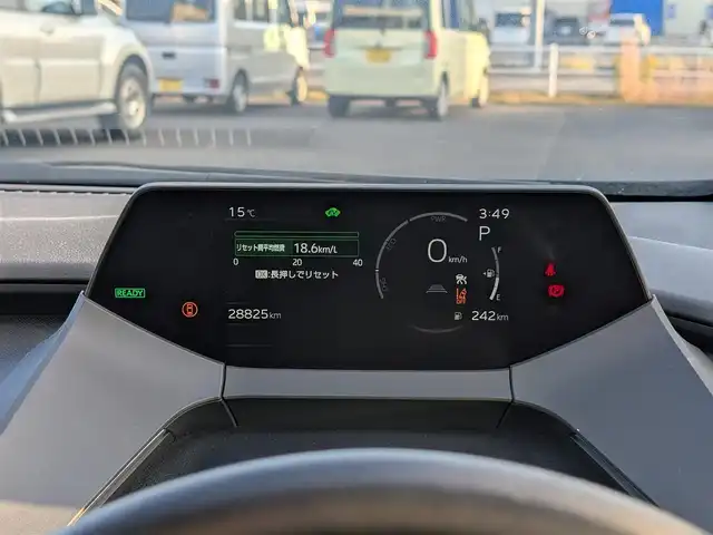 トヨタ プリウス G 福井県 2024(令6)年 2.9万km アティチュードブラックマイカ 純正メモリナビ/AM/FM/フルセグ/BT/USB/Miracast/バックカメラ/全車速追従機能付クルーズコントロール/コーナーセンサー/BSM/衝突被害軽減システム/パーキングアシスト/レーンキープアシスト/横滑り防止装置/盗難防止装置/ビルトインETC2.0/シートヒーター/１００V充電/SOSボタン/純正フロアマット/LEDヘッドライト/オートホールド/純正19インチAW/スマートキー