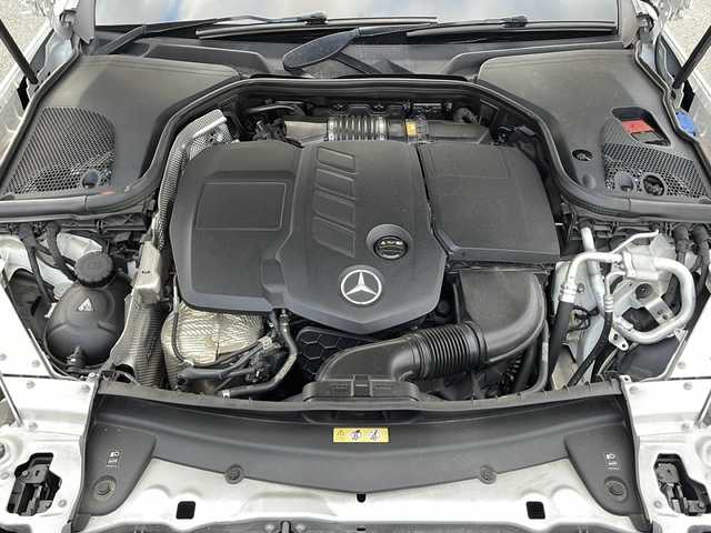 メルセデス・ベンツ Ｅ２２０ｄ 4マチック オールテレイン 佐賀県 2020(令2)年 5.2万km パール エクスクルーシブパッケージ/レーダーセーフティパッケージ/ブルメスターサウンド/エアバランスパッケージ/純正19インチAW/メーカーナビ/フルセグ/Bluetooth/USB/SD/全方位カメラ/ETC2.0/ドラレコ/パワーバックドア/黒革/前後シートヒーター/メモリ付パワーシート/BSA/LCA/ACC/HUD/パーキングアシスト/アテンションアシスト/ブレーキアシスト/アイドリングストップ/革巻きステアリング/ステアリングスイッチ/パドルシフト/アンビエントライト/オートリトラミラー/LEDオートライト/純正マット/保証書/取説スペアキー