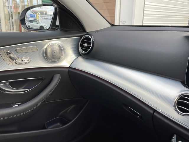 メルセデス・ベンツ Ｅ２２０ｄ 4マチック オールテレイン 佐賀県 2020(令2)年 5.2万km パール エクスクルーシブパッケージ/レーダーセーフティパッケージ/ブルメスターサウンド/エアバランスパッケージ/純正19インチAW/メーカーナビ/フルセグ/Bluetooth/USB/SD/全方位カメラ/ETC2.0/ドラレコ/パワーバックドア/黒革/前後シートヒーター/メモリ付パワーシート/BSA/LCA/ACC/HUD/パーキングアシスト/アテンションアシスト/ブレーキアシスト/アイドリングストップ/革巻きステアリング/ステアリングスイッチ/パドルシフト/アンビエントライト/オートリトラミラー/LEDオートライト/純正マット/保証書/取説スペアキー