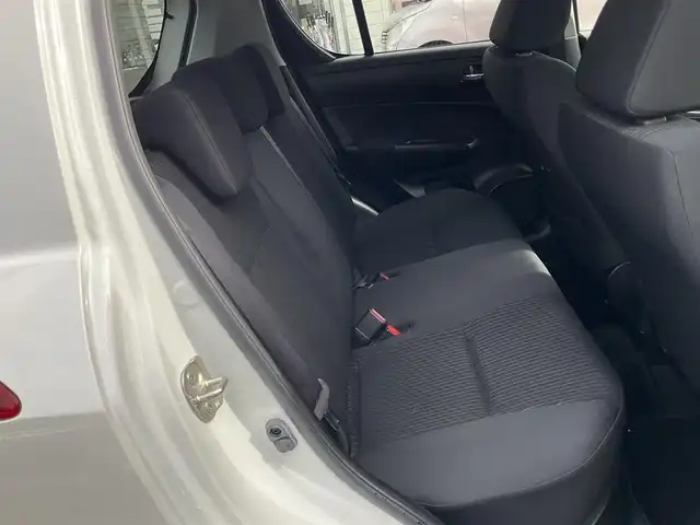 スズキ スイフト XG 滋賀県 2016(平28)年 7.2万km ピュアホワイトP イクリプスメモリナビ/　フルセグテレビ　DVD再生機能/　Bluetooth対応/プッシュスタート/コムテックドライブレコーダー/ETC/保証書/取扱説明書/スペアキーあり