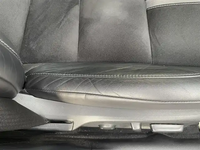 トヨタ クラウン ハイブリッド アスリートSJ-フロンティアLTD 茨城県 2018(平30)年 8.9万km プレシャスシルバー 純正ナビ(AM/FM/BT/フルセグ/USB)/レーダークルーズコントロール/プリクラッシュセーフティ/前後ドライブレコーダー(TZ-DR212/車線逸脱警報機能/レーンディパーチャーアラート/クリアランスソナー/横滑り防止機能/走行モード変更機能/シートヒーター/ステアリングヒーター/オートライト/オートハイビーム/リアサンシェード/LEDヘッドライト/ビルトインETC/純正フロアマット/アルミペダル/コーナーセンサー/バニティランプ/電動格納ミラー