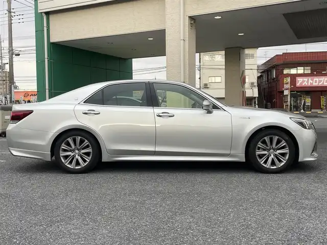 トヨタ クラウン ハイブリッド アスリートSJ-フロンティアLTD 茨城県 2018(平30)年 8.9万km プレシャスシルバー 純正ナビ(AM/FM/BT/フルセグ/USB)/レーダークルーズコントロール/プリクラッシュセーフティ/前後ドライブレコーダー(TZ-DR212/車線逸脱警報機能/レーンディパーチャーアラート/クリアランスソナー/横滑り防止機能/走行モード変更機能/シートヒーター/ステアリングヒーター/オートライト/オートハイビーム/リアサンシェード/LEDヘッドライト/ビルトインETC/純正フロアマット/アルミペダル/コーナーセンサー/バニティランプ/電動格納ミラー