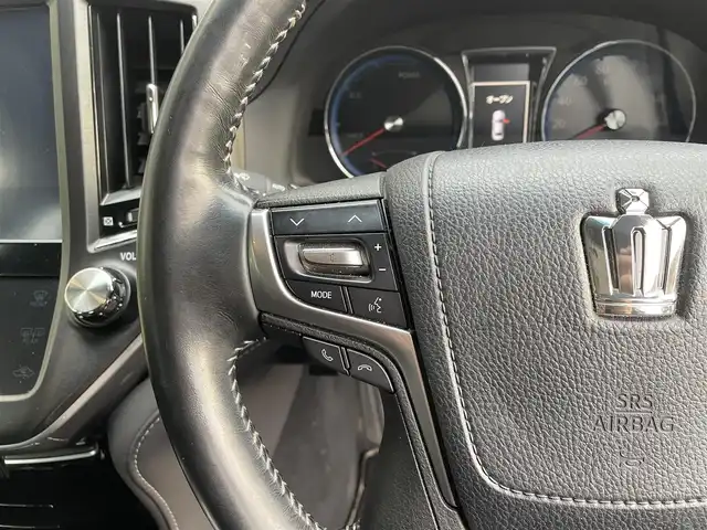 トヨタ クラウン ハイブリッド アスリートSJ-フロンティアLTD 茨城県 2018(平30)年 8.9万km プレシャスシルバー 純正ナビ(AM/FM/BT/フルセグ/USB)/レーダークルーズコントロール/プリクラッシュセーフティ/前後ドライブレコーダー(TZ-DR212/車線逸脱警報機能/レーンディパーチャーアラート/クリアランスソナー/横滑り防止機能/走行モード変更機能/シートヒーター/ステアリングヒーター/オートライト/オートハイビーム/リアサンシェード/LEDヘッドライト/ビルトインETC/純正フロアマット/アルミペダル/コーナーセンサー/バニティランプ/電動格納ミラー