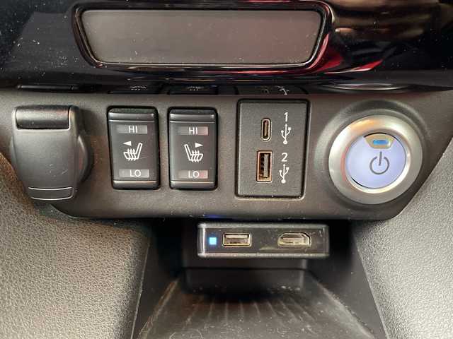 日産 リーフ e+ X アーバンクロム 福島県 2021(令3)年 2.2万km 茶Ⅱ /禁煙車//ALPINE製11インチ後席モニター//プロパイロット//エマージェンシーブレーキ//車線逸脱支援システム//ソナー//アラウンドビューモニター//ブラインドスポットモニター//デジタルミラー//純正ナビ/・BT.USB.スマホ連携/・フルセグTV//前席シートヒーター//ステアリングヒーター//ビルトインETC2.0//純正ドライブレコーダー（FR）//LEDヘッドライト//プッシュスタート//スマートキー×2//純正17インチAW//純正フロアマット