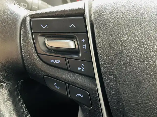 トヨタ アルファード S Cパッケージ 福島県 2020(令2)年 6万km ホワイトパールクリスタルシャイン トヨタセーフティーセンス/・衝突軽減ブレーキ/・レーンディパーチャーアラート/・レーダークルーズコントロール/・道路標識認識/・発進遅れ告知機能/純正12.1型フリップダウンモニター（V12T-R68C）/純正メモリナビ/・フルセグTV（TVキャンセルあり）/・CD/DVDデッキ（グローブBOX）/・バックカメラ/・ビルトインETC/・AM.FM/・Bluetooth/・Miracast/・USB/・ステアリングスイッチ/両側パワースライドドア/パワーバックドア/LEDヘッドライト/・フォグランプ/・オートライト/・オートマチックハイビーム/レザーシート/・パワーシート（前席＋セカンドシート）/・シートヒーター（D＋N）/・エアシート（D＋N）/・シートメモリー/・電動オットマン/純正ホイール/純正フロアマット/ドアバイザー/前後ドライブレコーダー（DC-DR652）/WAAC/スマートキー/プッシュスタート