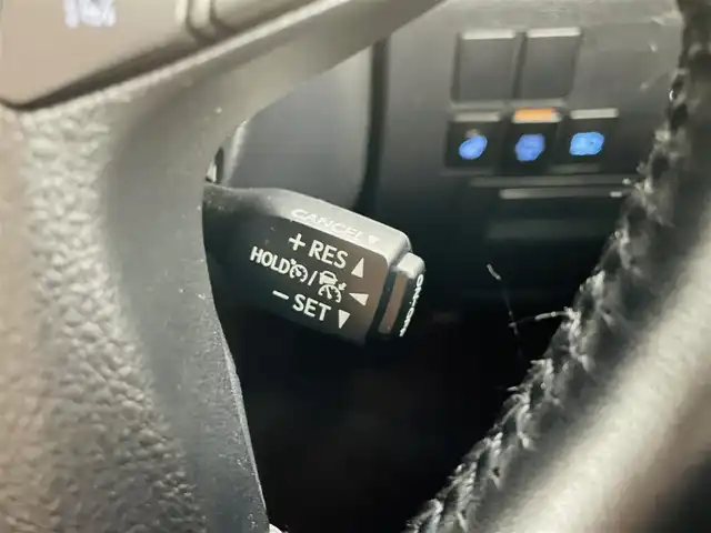 トヨタ アルファード S Cパッケージ 福島県 2020(令2)年 6万km ホワイトパールクリスタルシャイン トヨタセーフティーセンス/・衝突軽減ブレーキ/・レーンディパーチャーアラート/・レーダークルーズコントロール/・道路標識認識/・発進遅れ告知機能/純正12.1型フリップダウンモニター（V12T-R68C）/純正メモリナビ/・フルセグTV（TVキャンセルあり）/・CD/DVDデッキ（グローブBOX）/・バックカメラ/・ビルトインETC/・AM.FM/・Bluetooth/・Miracast/・USB/・ステアリングスイッチ/両側パワースライドドア/パワーバックドア/LEDヘッドライト/・フォグランプ/・オートライト/・オートマチックハイビーム/レザーシート/・パワーシート（前席＋セカンドシート）/・シートヒーター（D＋N）/・エアシート（D＋N）/・シートメモリー/・電動オットマン/純正ホイール/純正フロアマット/ドアバイザー/前後ドライブレコーダー（DC-DR652）/WAAC/スマートキー/プッシュスタート