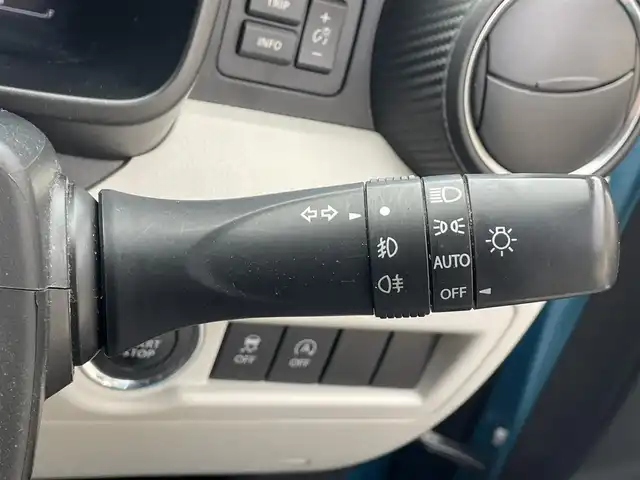 スズキ イグニス ハイブリッド MZ 滋賀県 2017(平29)年 4万km ネオンブルーM 純正メモリナビ/CD/DVD/AUX/Bluetooth/フルセグTV/全方位カメラ/フロント/サイド/バックカメラ/運転席シートヒーター/クルーズコントロール/純正１６インチアルミホイール/パドルシフト/LEDヘッドライト/プッシュスタート/スマートキー×２/ビルトインETC