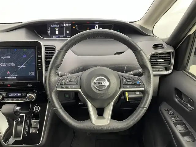 日産 セレナ ハイウェイスター V 埼玉県 2020(令2)年 4.6万km ブリリアントホワイトパール 純正10インチナビ/　CD DVD 地デジTV Bluetooth/アラウンドビューモニター/後席フリップダウンモニター/両側パワースライドドア/プロパイロット/レーダークルーズコントロール/純正ドライブレコーダー/デジタルインナーミラー/オートホールド/電子パーキングブレーキ/ビルトインETC/スマートキー