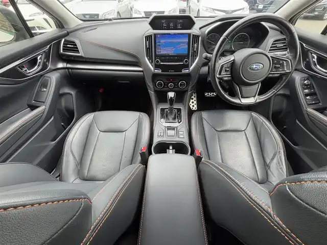 スバル インプレッサ ＸＶ 2．0i－S アイサイト 徳島県 2017(平29)年 13.4万km クリスタルホワイトP 4WD/純正ナビ(CN-LR820D)/(CD・DVD/Bluetooth/TV)/バックカメラ/前方ドライブレコーダー/衝突被害軽減システム/ブラインドスポットモニター/追従機能付クルーズコントロール/レーンキープアシスト/LEDヘッドライト/フロントフォグライト/オートライト/アダプティブフロントライティングシステム/Mモード付AT/パドルシフト/ドアバイザー/ダウンヒルアシストコントロール