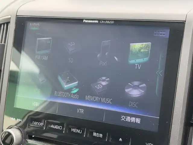 スバル インプレッサ ＸＶ 2．0i－S アイサイト 徳島県 2017(平29)年 13.4万km クリスタルホワイトP 4WD/純正ナビ(CN-LR820D)/(CD・DVD/Bluetooth/TV)/バックカメラ/前方ドライブレコーダー/衝突被害軽減システム/ブラインドスポットモニター/追従機能付クルーズコントロール/レーンキープアシスト/LEDヘッドライト/フロントフォグライト/オートライト/アダプティブフロントライティングシステム/Mモード付AT/パドルシフト/ドアバイザー/ダウンヒルアシストコントロール