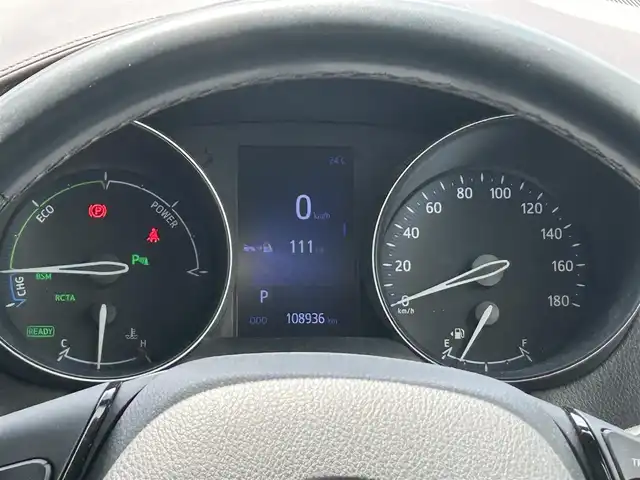 トヨタ Ｃ－ＨＲ G 岡山県 2018(平30)年 10.9万km ホワイトパールクリスタルシャイン 登録時走行距離108.936km/純正9インチナビ：NSZT-Y68T/(AM/FM/DISC/SD/TV/Bluetooth)/トヨタセーフティセンス/・プリクラッシュセーフティ/・レーダークルーズコントロール/・レーントレーシングアシスト/・オートマチックハイビーム/バックカメラ/ブラインドスポットモニター/電動パーキングブレーキ/オートブレーキホールド/スペアキー×1/ドライブレコーダー/ビルトインETC2.0/純正18インチアルミホイール/プッシュスタート/スマートキー
