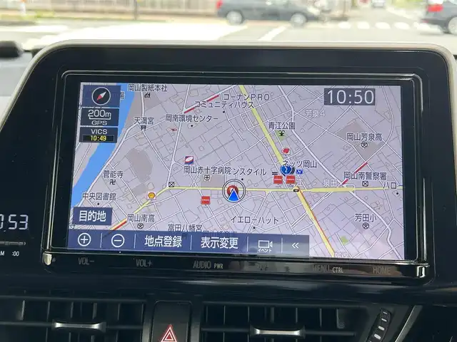 トヨタ Ｃ－ＨＲ G 岡山県 2018(平30)年 10.9万km ホワイトパールクリスタルシャイン 登録時走行距離108.936km/純正9インチナビ：NSZT-Y68T/(AM/FM/DISC/SD/TV/Bluetooth)/トヨタセーフティセンス/・プリクラッシュセーフティ/・レーダークルーズコントロール/・レーントレーシングアシスト/・オートマチックハイビーム/バックカメラ/ブラインドスポットモニター/電動パーキングブレーキ/オートブレーキホールド/スペアキー×1/ドライブレコーダー/ビルトインETC2.0/純正18インチアルミホイール/プッシュスタート/スマートキー