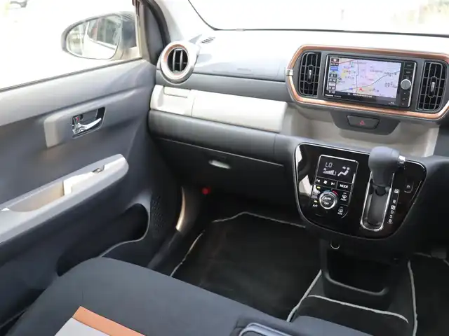 トヨタ パッソ モーダ　Gパッケージ 福島県 2019(平31)年 8.3万km ブラックマイカメタリック/パウダリーベージュメタリック 2トーン  ワ ン オ ー ナ ー/ 4  W  D/ 衝 突 被 害 軽 減/ 社 外 S D ナ ビ + フ ル セ グ T V/ フ ロ ン ト ガ ラ ス 熱 線/ ア イ ド リ ン グ ス ト ッ プ/ 横 滑 り 防 止/ 純 正 L E D ヘ ッ ド ラ イ ト/ フ ォ グ ラ ン プ/ 電 動 格 納 ミ ラ ー/ プ ッ シ ュ ス タ ー ト/ フ ロ ン ト リ ア コ ー ナ ー セ ン サ ー/ 運 転 席 シ ー ト ヒ ー タ ー/ 純 正 ド ア バ イ ザ ー/ 純 正 フ ロ ア マ ッ ト/ 純 正 １ ４ イ ン チ ア ル ミ ホ イ ー ル/ イ ン テ リ キ ー/ 新 車 保 証 書/ 取 扱 説 明 書